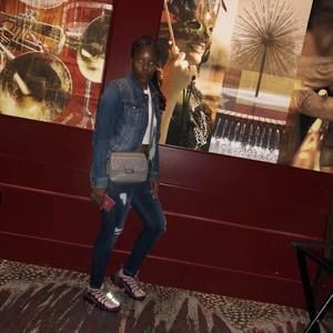 Meet your Posher, Kateaya